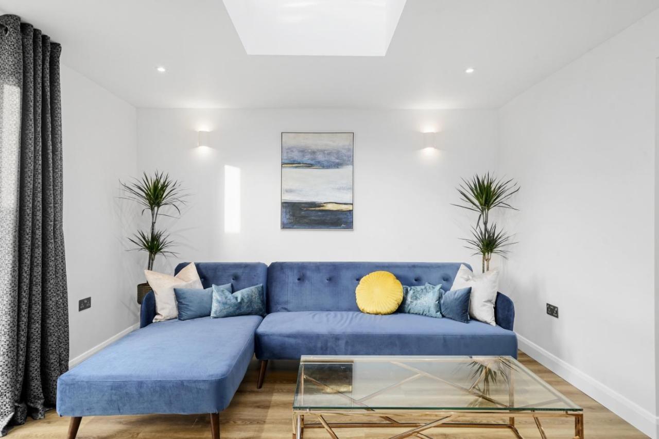 Modern Bungalow In Maidstone Sleeps 5 With Free Parking Eksteriør bilde