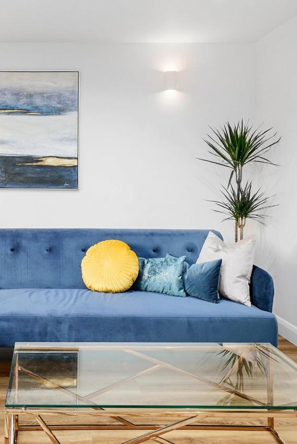 Modern Bungalow In Maidstone Sleeps 5 With Free Parking Eksteriør bilde