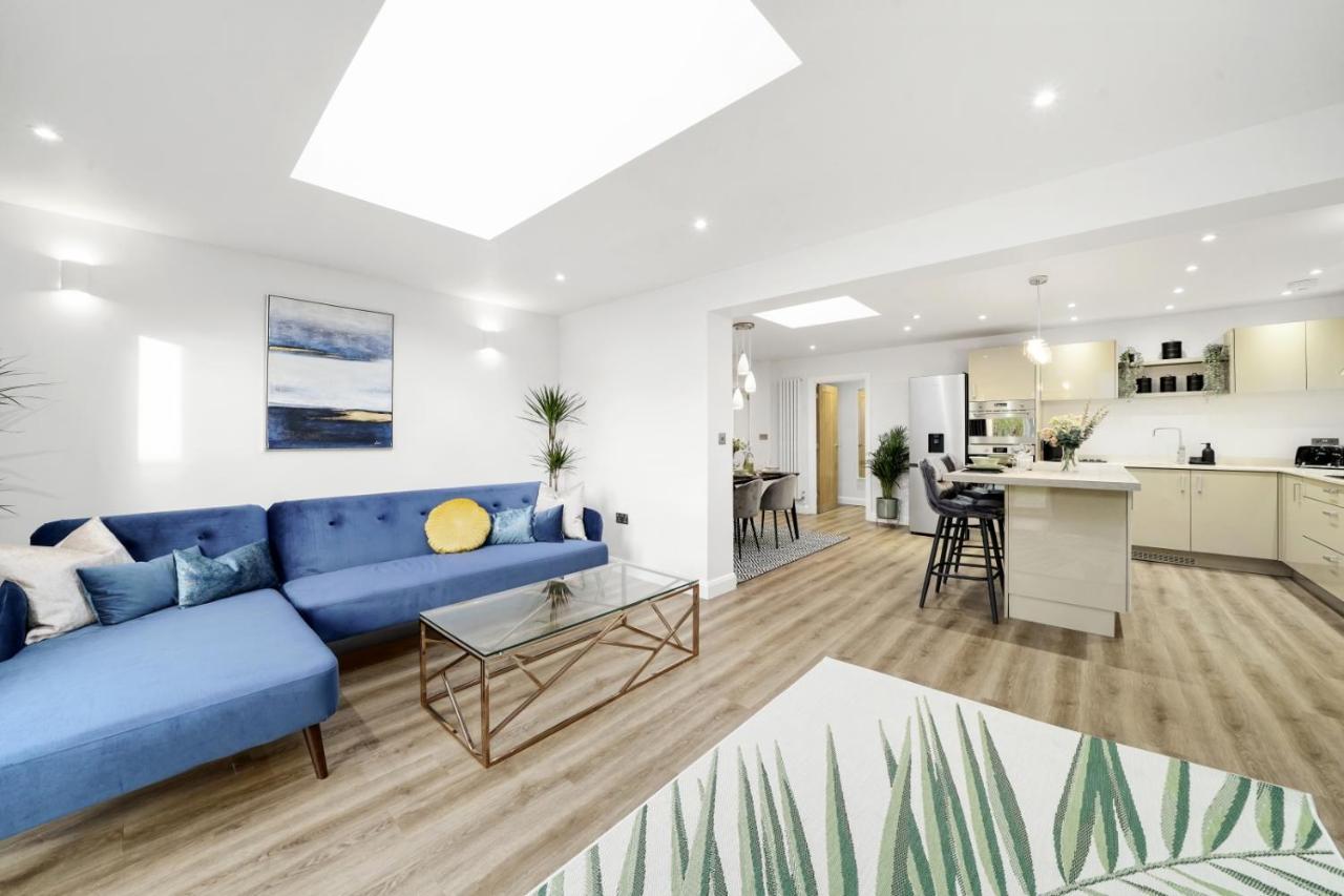 Modern Bungalow In Maidstone Sleeps 5 With Free Parking Eksteriør bilde